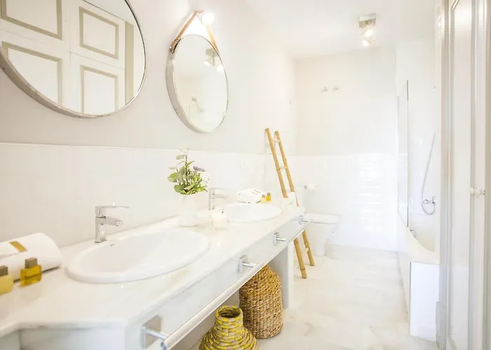 Апартаменти Jardines 16 Beautiful Family Марбелья