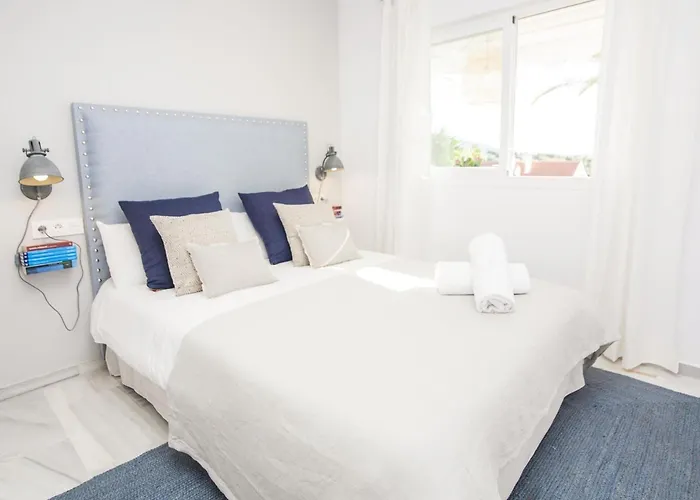 Jardines 16 Beautiful Family Апартаменти Марбелья