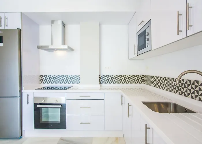 Jardines 16 Beautiful Family Марбелья