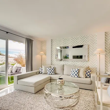 Daire Jardines 16 Beautiful Family Marbella